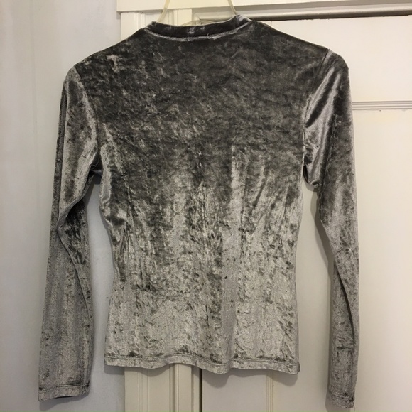 CPW V-Neck Top - Picture 3 of 3